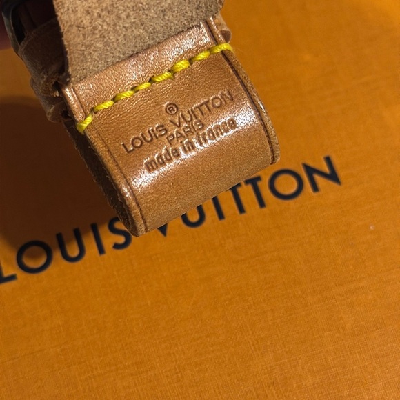 Louis Vuitton Luggage Tag Authentic - Picture 9 of 9